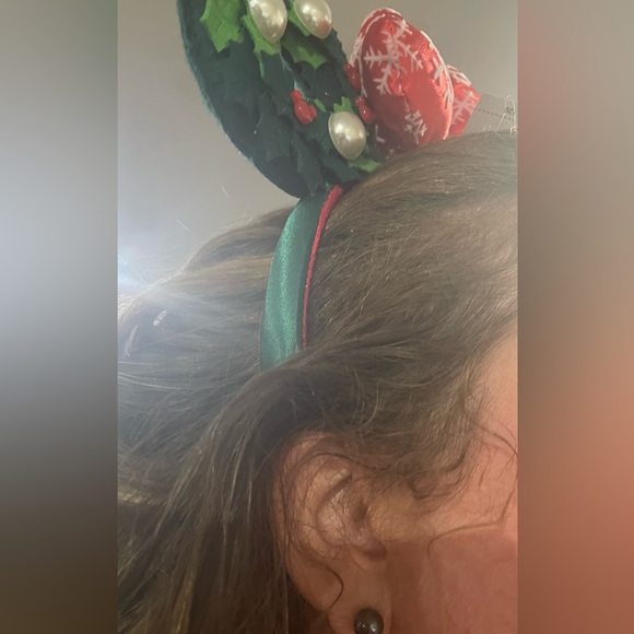 NEW 2023 Disney Shanghai Park exclusive Minnie Christmas Ears ** MINOR DAMAGE ** - Picture 10 of 10